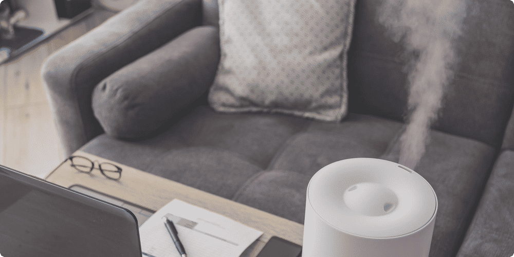 Comment l'électricité statique se forme et pourquoi l'humidificateur est efficace